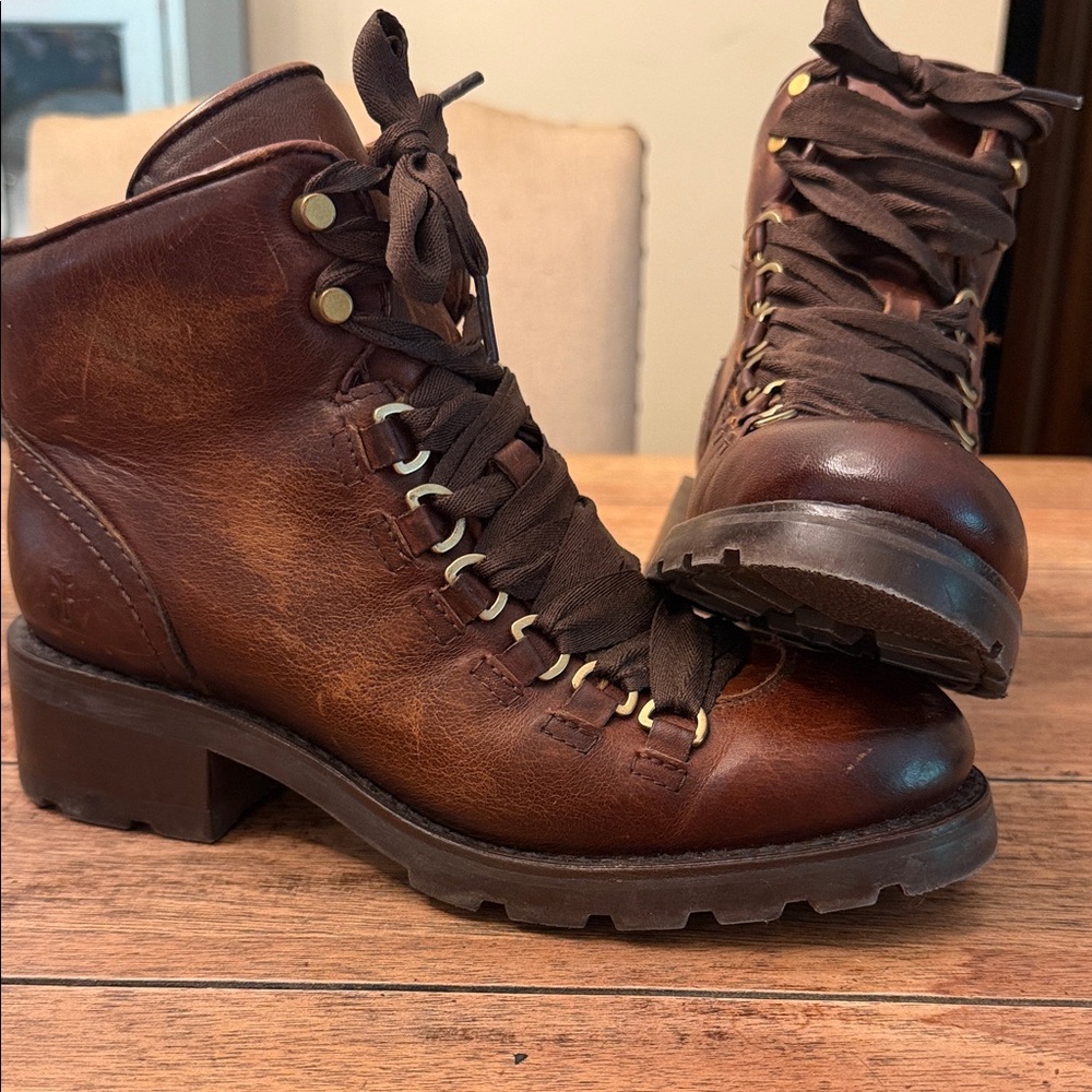 Frye ankle boots size 7 - Picture 2 of 6
